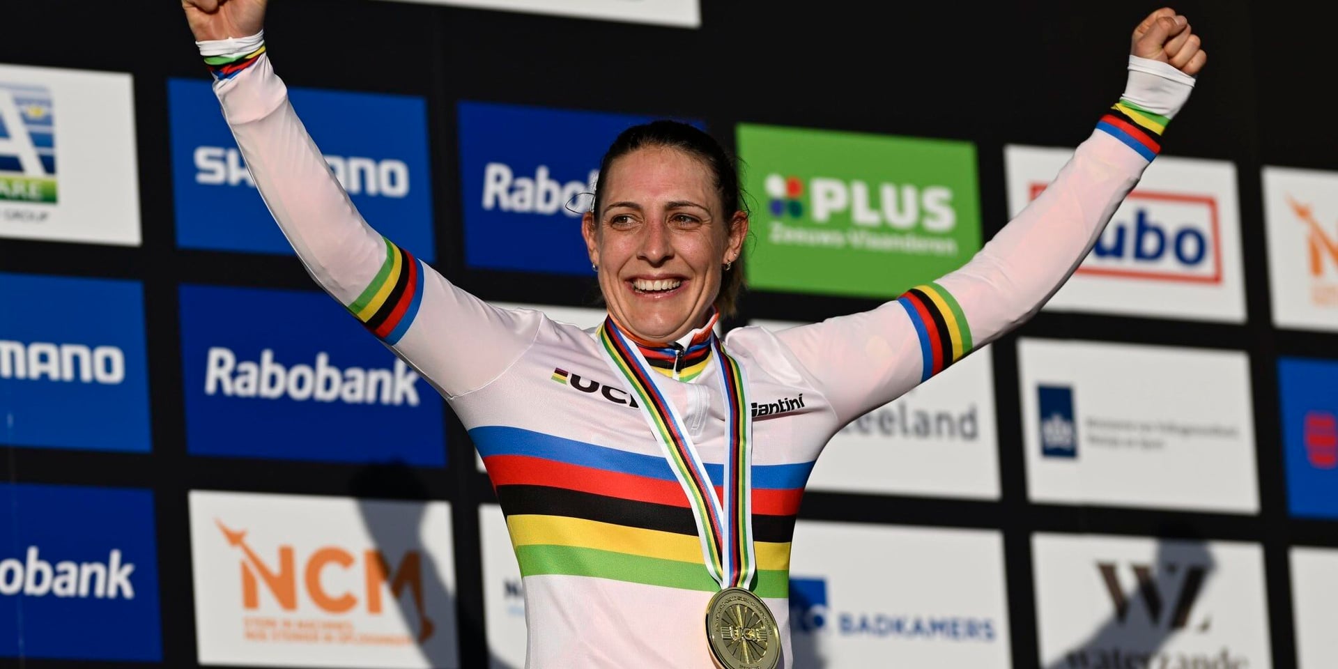 Lucinda Brand wins 20th race of the season in Sint-Niklaas