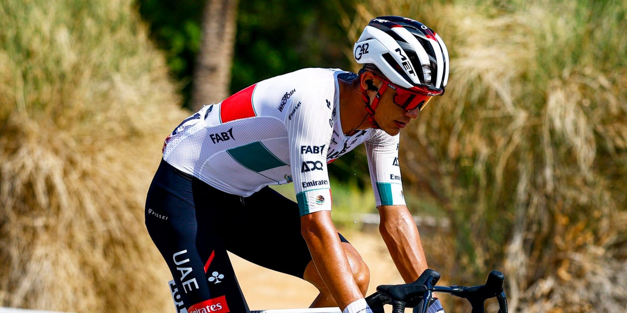 Isaac Del Toro takes stage win and leader jersey in UAE Tour on Jebel Hafeet, Evenepoel drops early