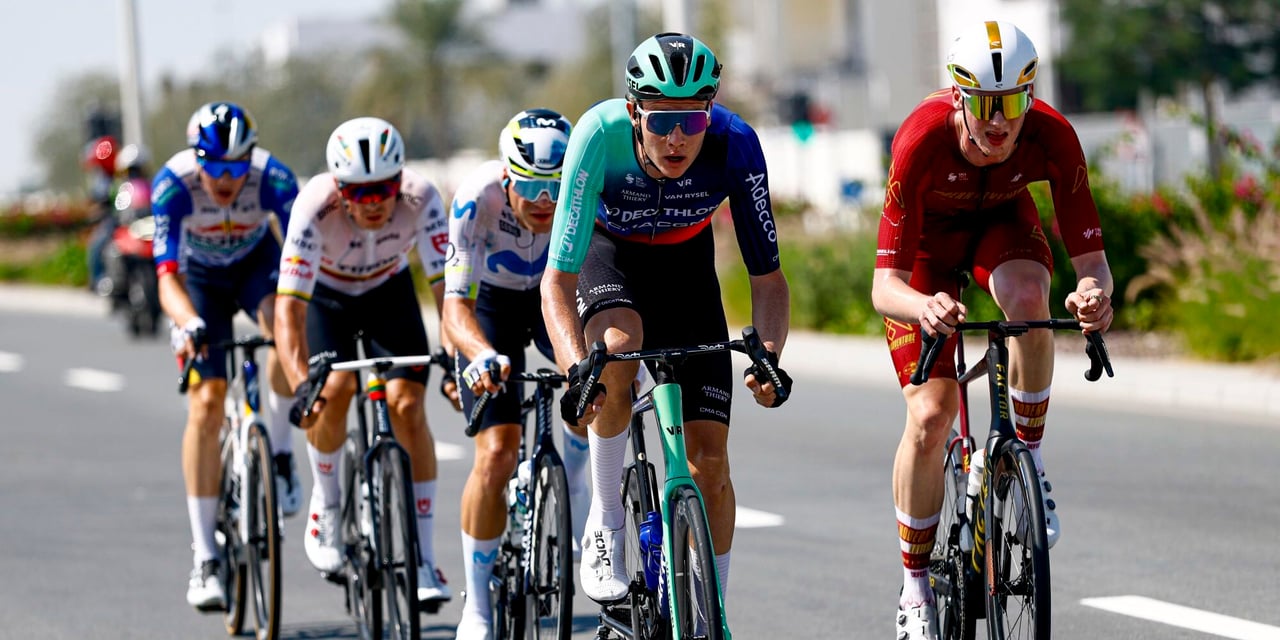 The breakaway including Daan Hoole – photo: Fotopersburo Cor Vos