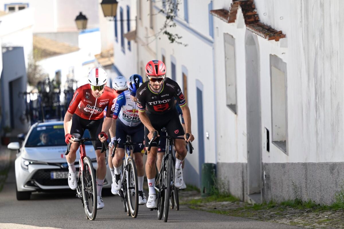 Alaphilippe leads the dance – photo: Fotopersburo Cor Vos