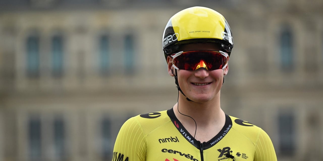 Niklas Behrens had to leave Visma | Lease a Bike training camp early