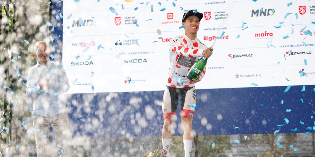 Italian continental rider embarrasses Soudal Quick-Step duo in Giro di Sardegna