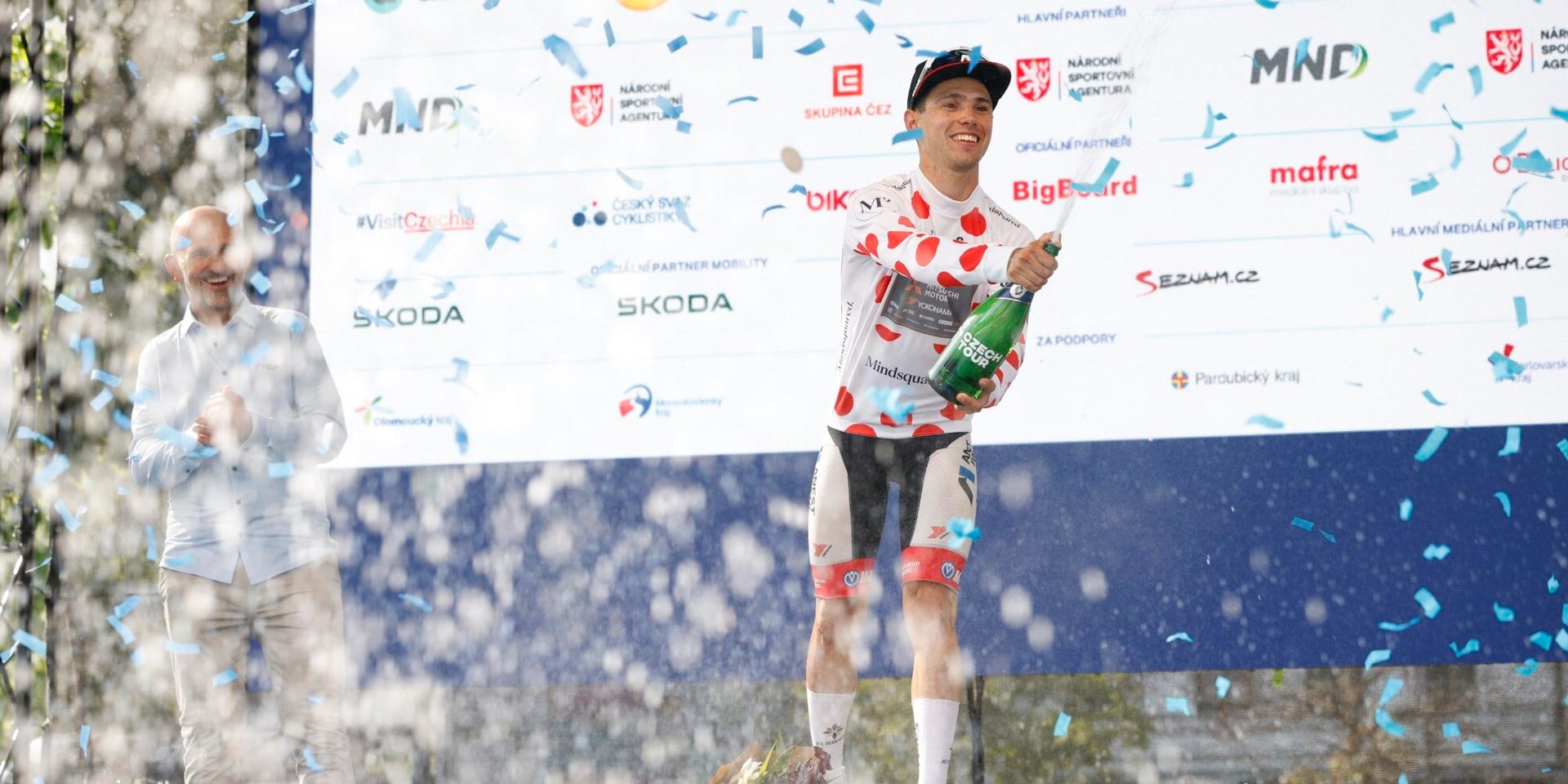 Italian continental rider embarrasses Soudal Quick-Step duo in Giro di Sardegna