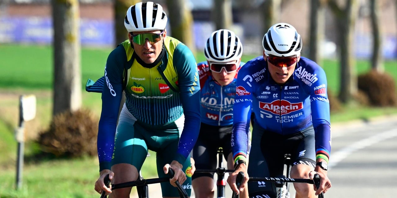 Mathieu van der Poel explores key sections of the Omloop with familiar face