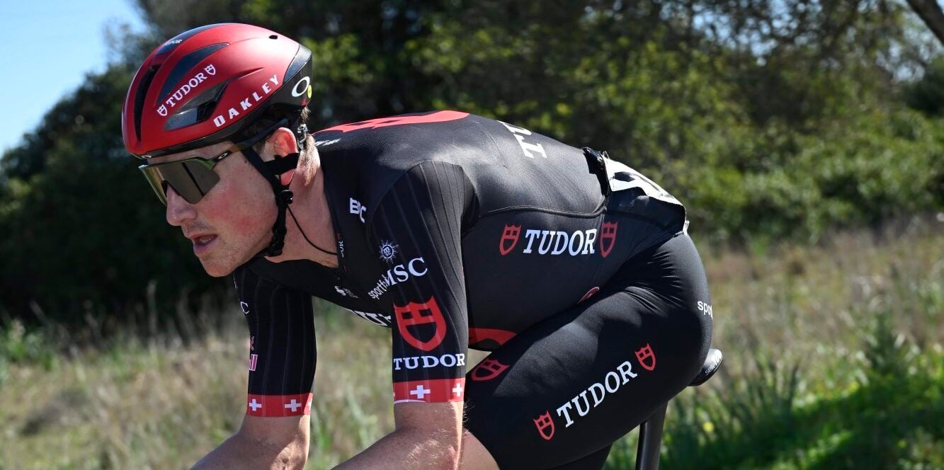 Stefan Küng undergoes successful operation but faces long recovery