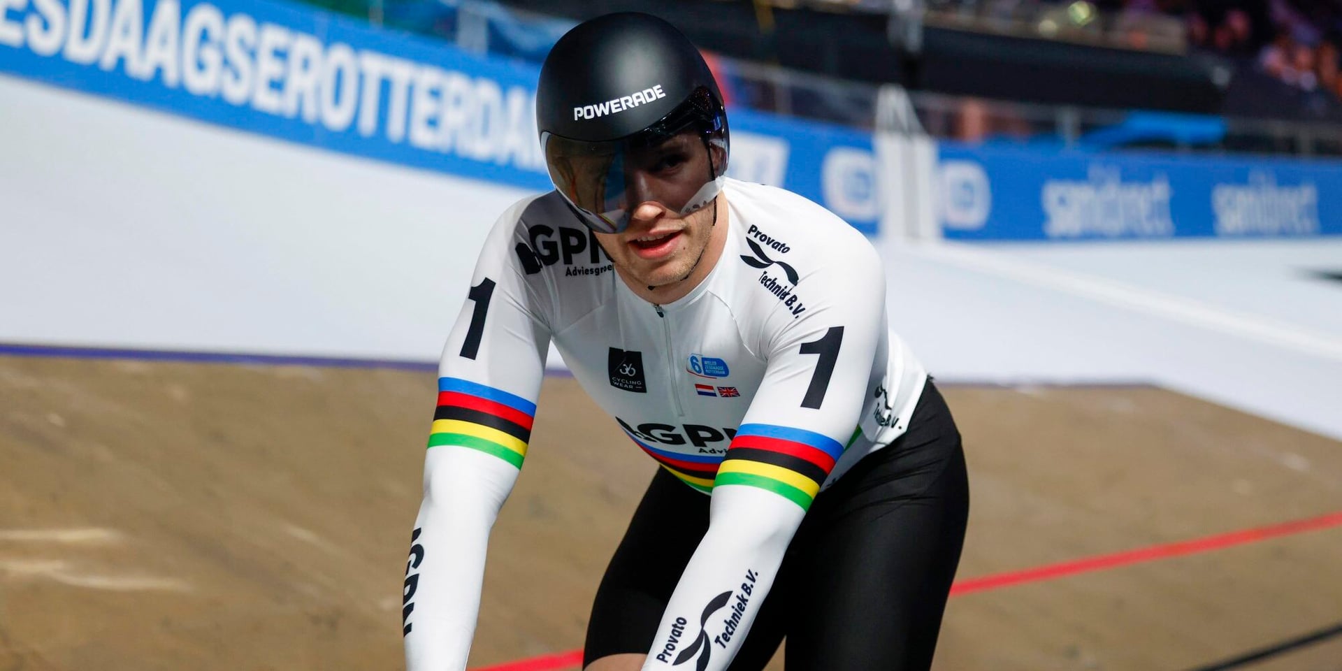 Harrie Lavreysen and Hetty van de Wouw compete in prestigious keirin event in Japan
