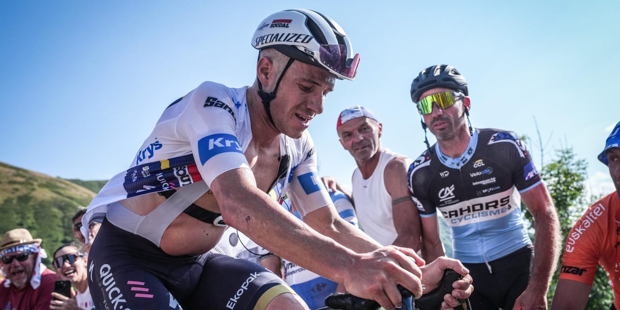 'Remco Evenepoel Needs to Enjoy Racing More, Like Pogacar and Van der Poel'