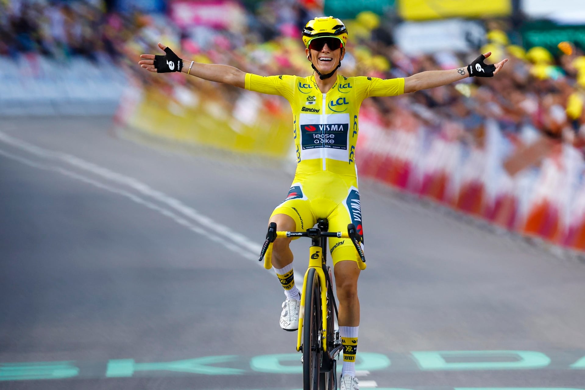 Pauline Ferrand-Prévot Grabs Overall Tour de France Femmes Win with Stage Victory, Demi Vollering on Podium