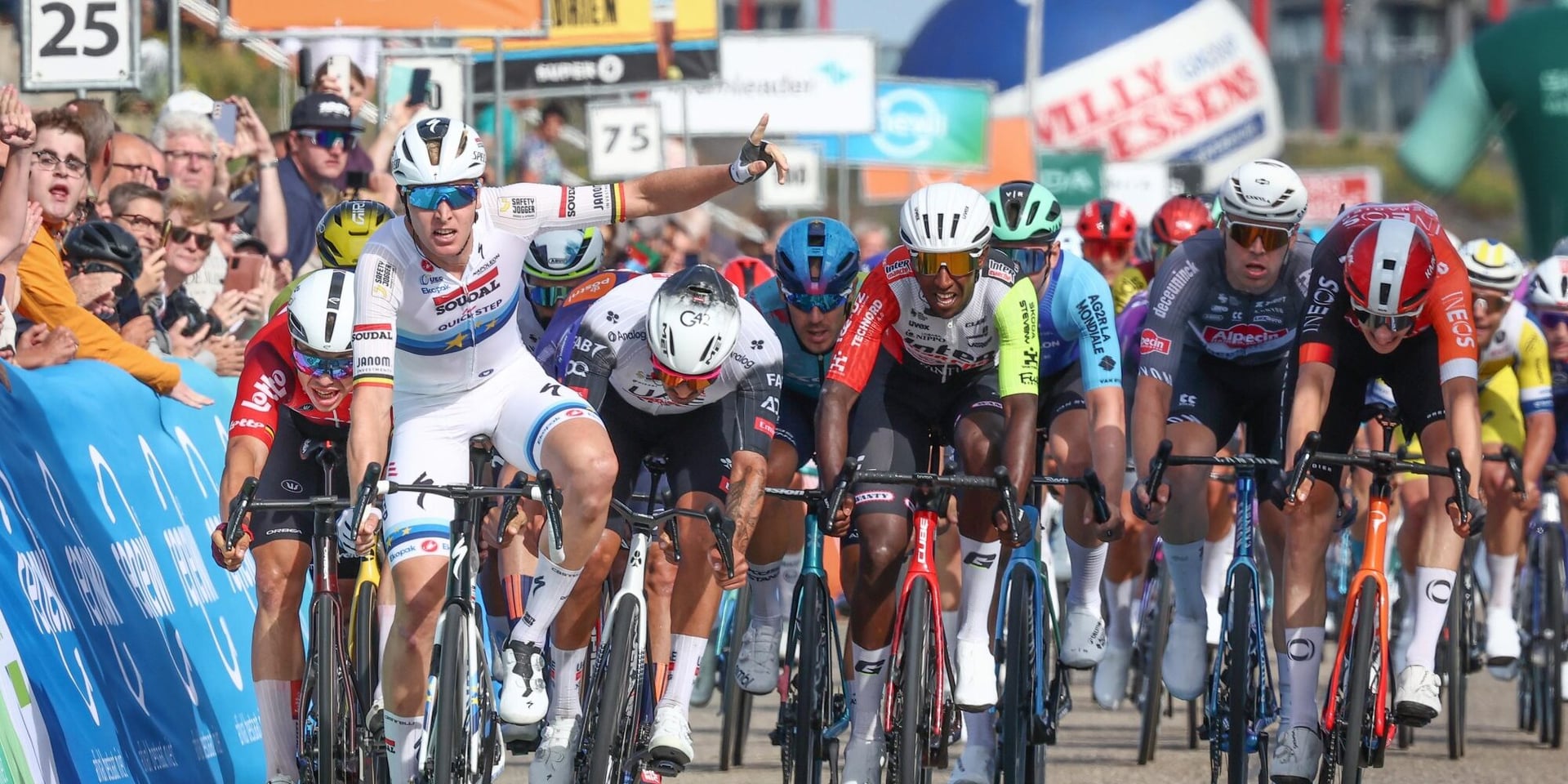 Tim Merlier First Leader in Renewi Tour after Sprint Win Against Arnaud De Lie