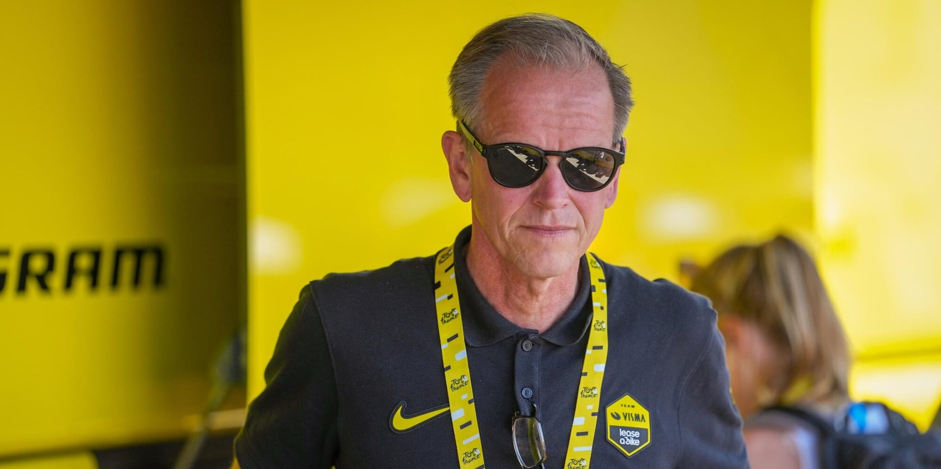 Richard Plugge Criticizes Inconsistency of Race Jury in Tour de France