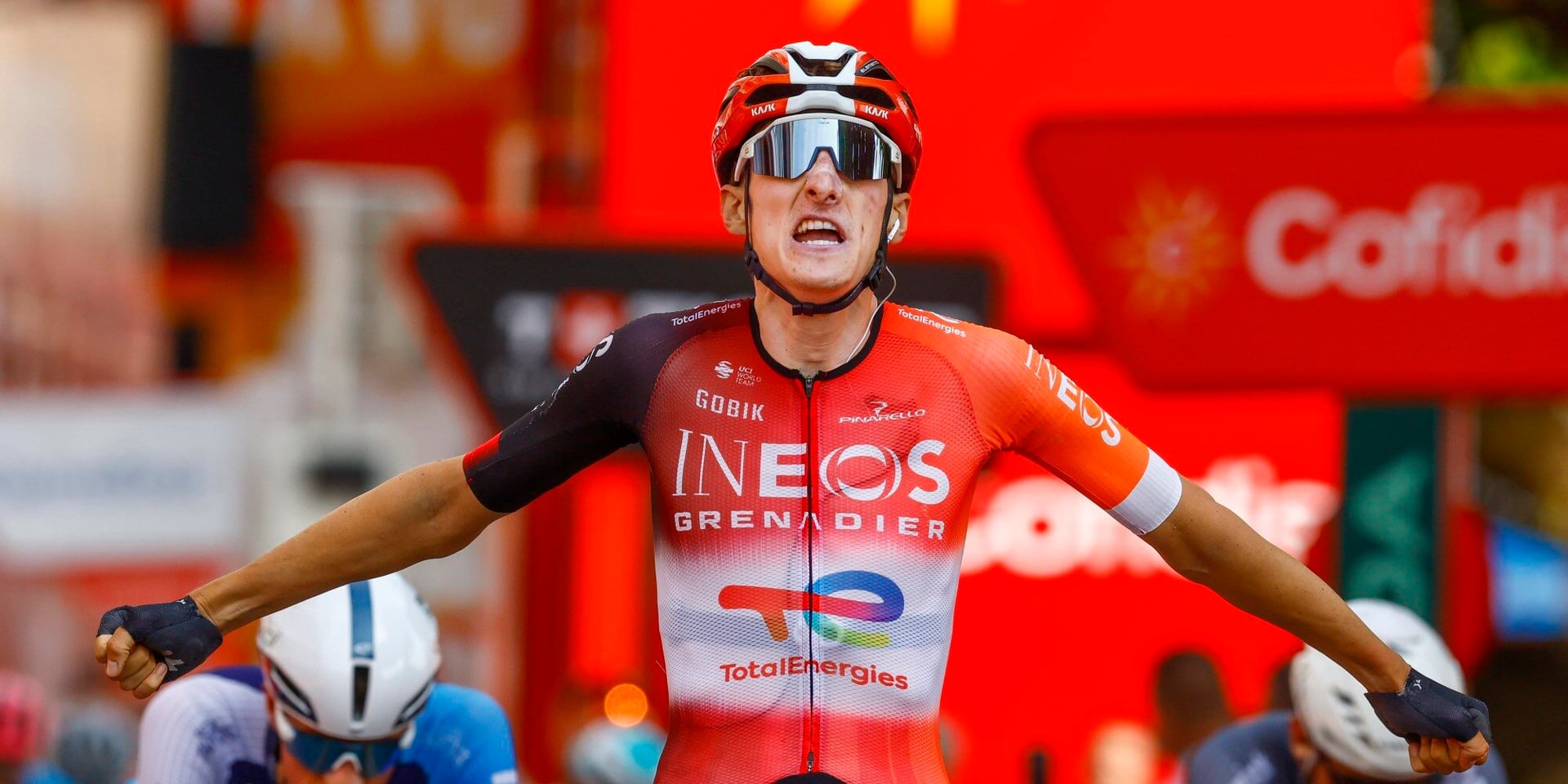 Vuelta 2025: Ben Turner Outsprints Top Favorites Philipsen and Pedersen in Voiron