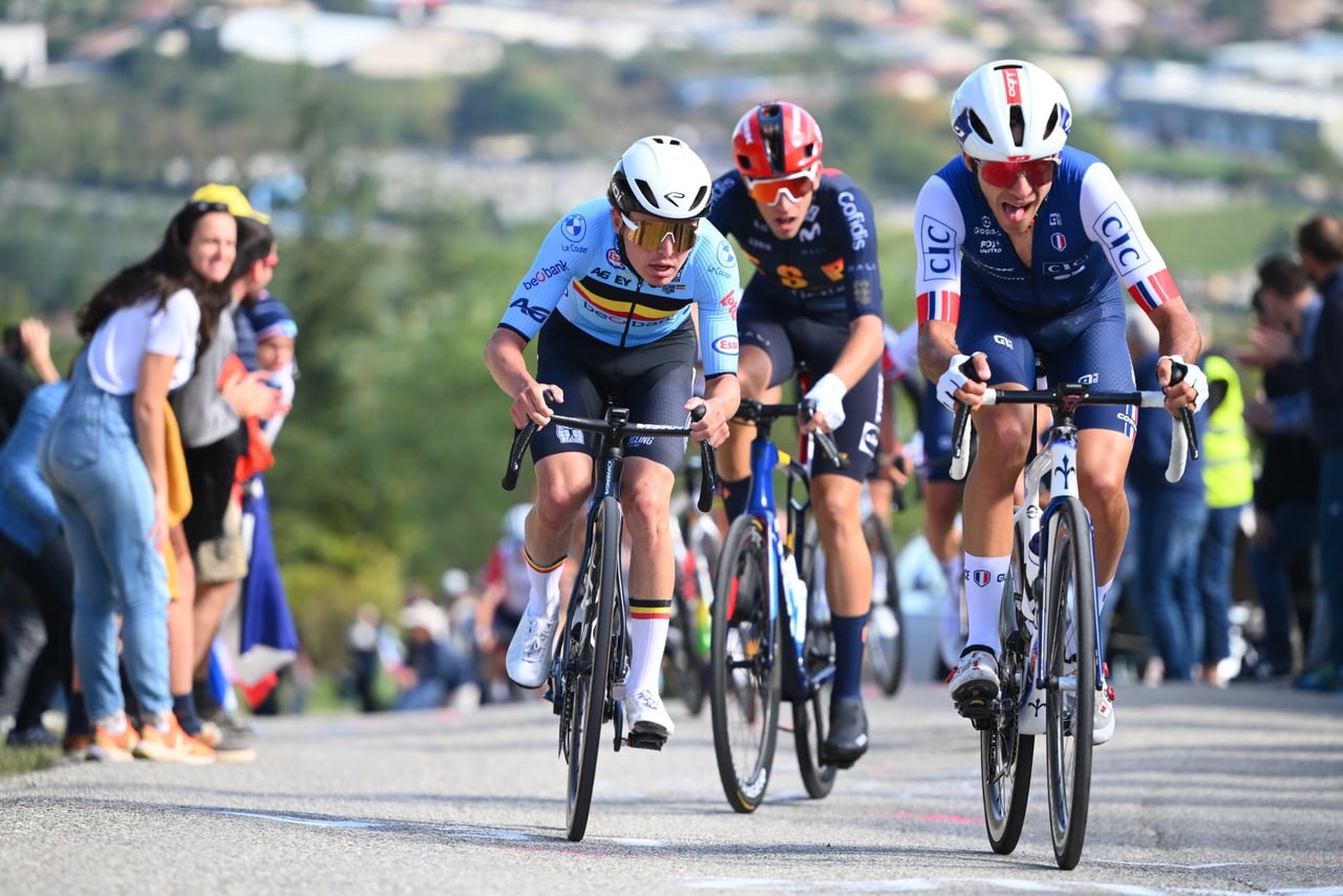 Widar tries to follow Decomble on one of the steeper sections of the course - photo press agency Cor Vos