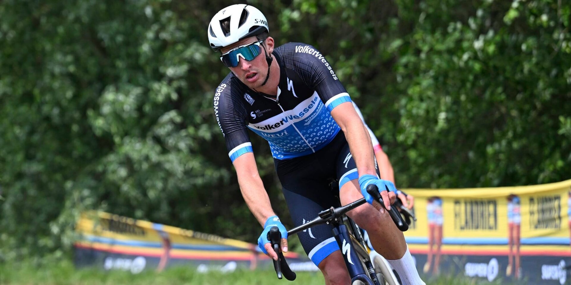 Timo de Jong Outsprints Favorites on VAM Mountain, Christophe Laporte Takes Tour of Holland Lead