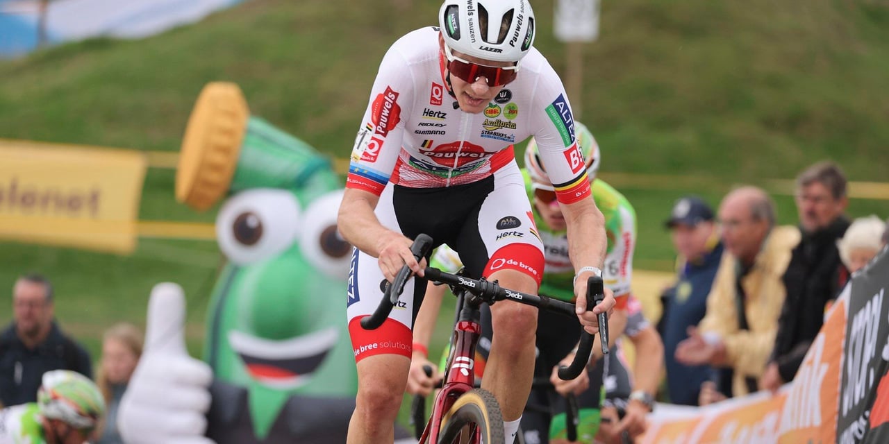 Vanthourenhout Floors Nieuwenhuis After Thrilling Finish in Superprestige Ruddervoorde