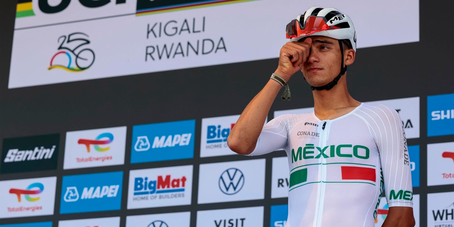 Isaac Del Toro Crowns Himself Mexican Road Champion: "Hope Cycling Continues to Grow Here"