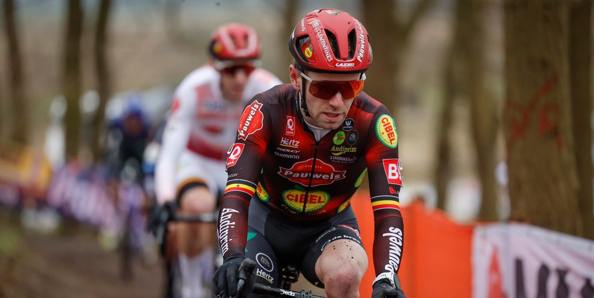 Jurgen Mettepenningen Fears for Eli Iserbyt’s Season: "What Can a Person Handle?