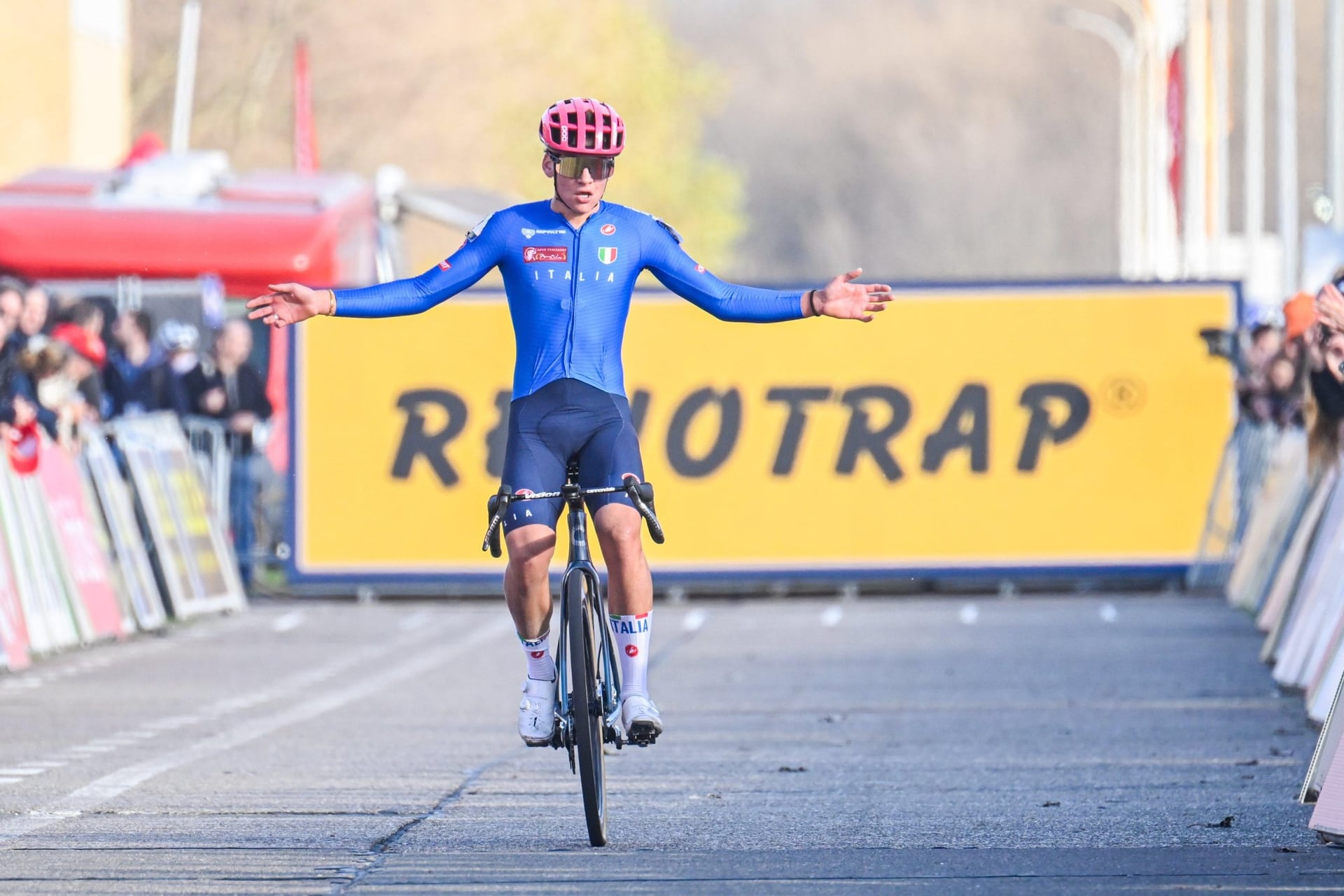 European Cyclocross Championships: Mattia Agostinacchio Claims under-23 Title
