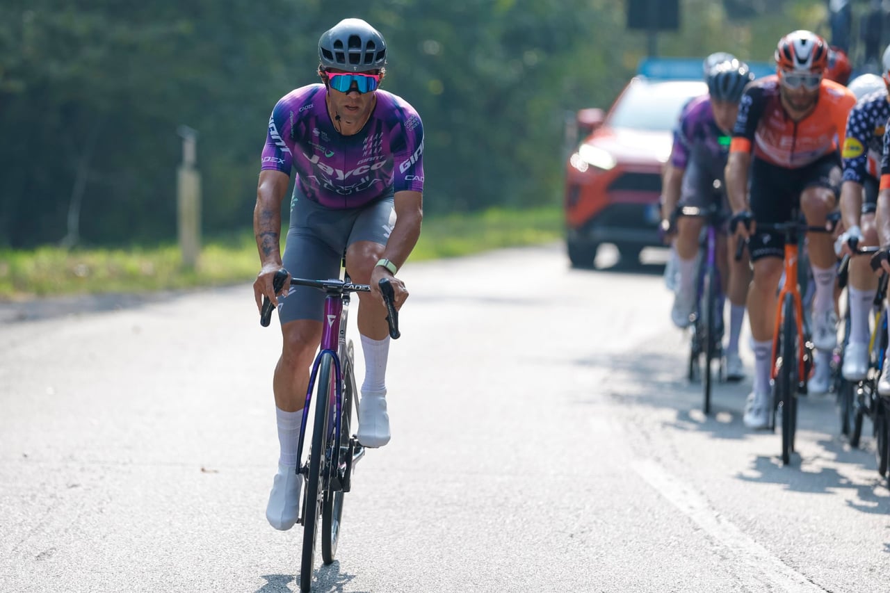 Michael Matthews Expresses Gratitude to Tadej Pogačar