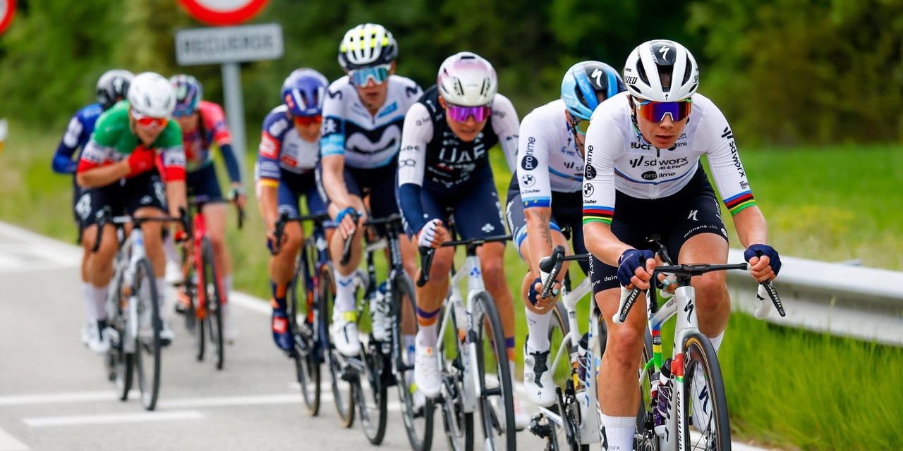 Lotte Kopecky puts general classification hopes on hold: "Just doing what I love most"