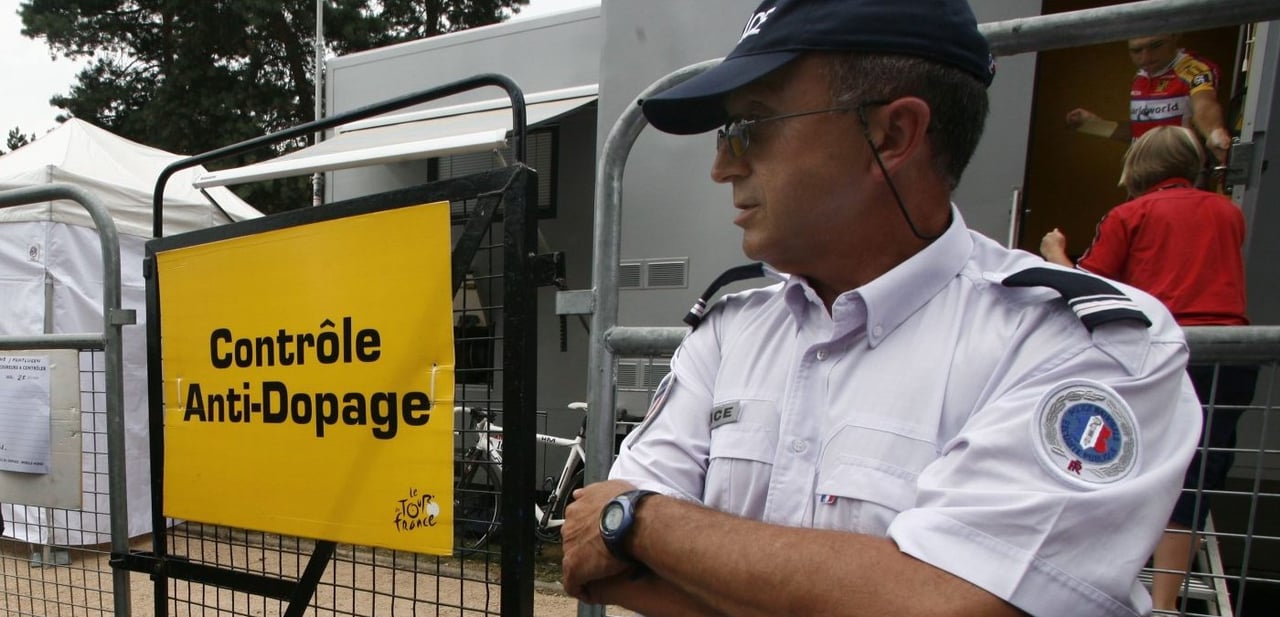 Notorious doping doctor returns to the peloton, Marc Soler's father suspended