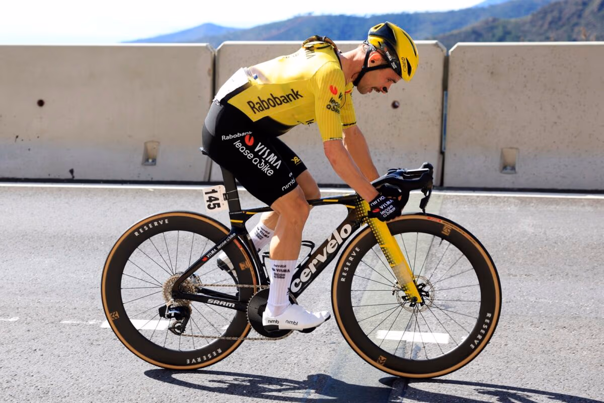 Campenaerts making moves - photo: Fotopersburo Cor Vos