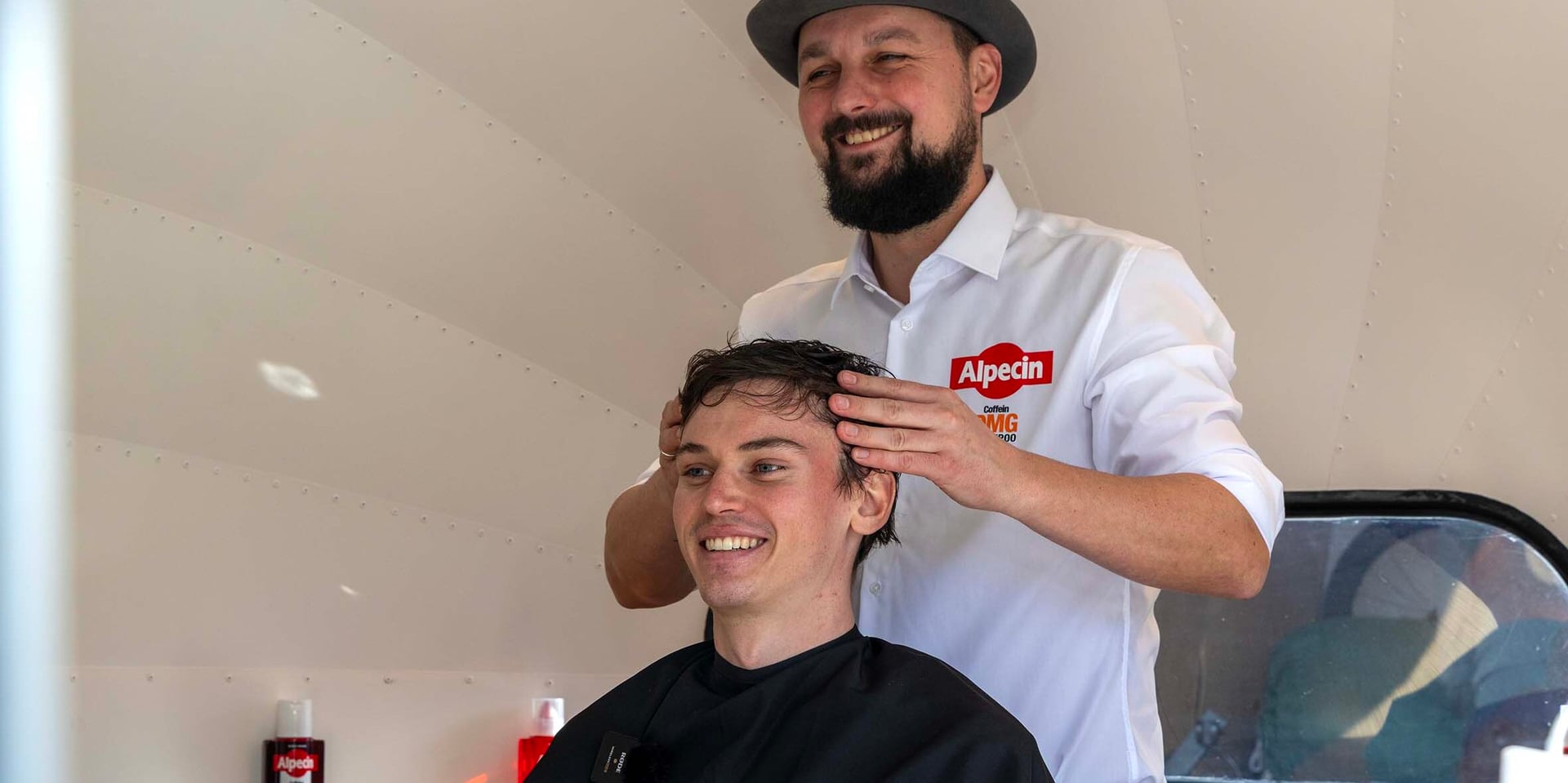 Felix Engelhardt wildly popular in fantasy game: "I don’t like cobblestones at all!"