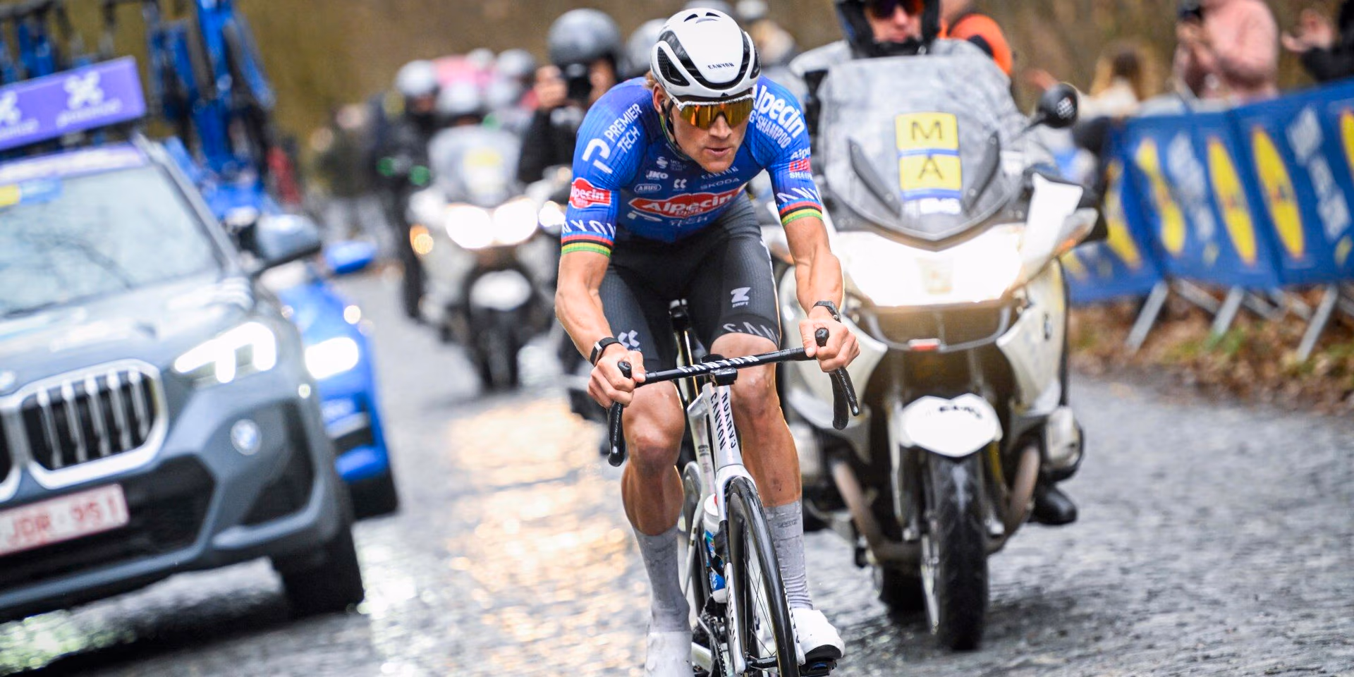 Mathieu van der Poel reflects on crucial moment after winning Omloop: "It was decisive"