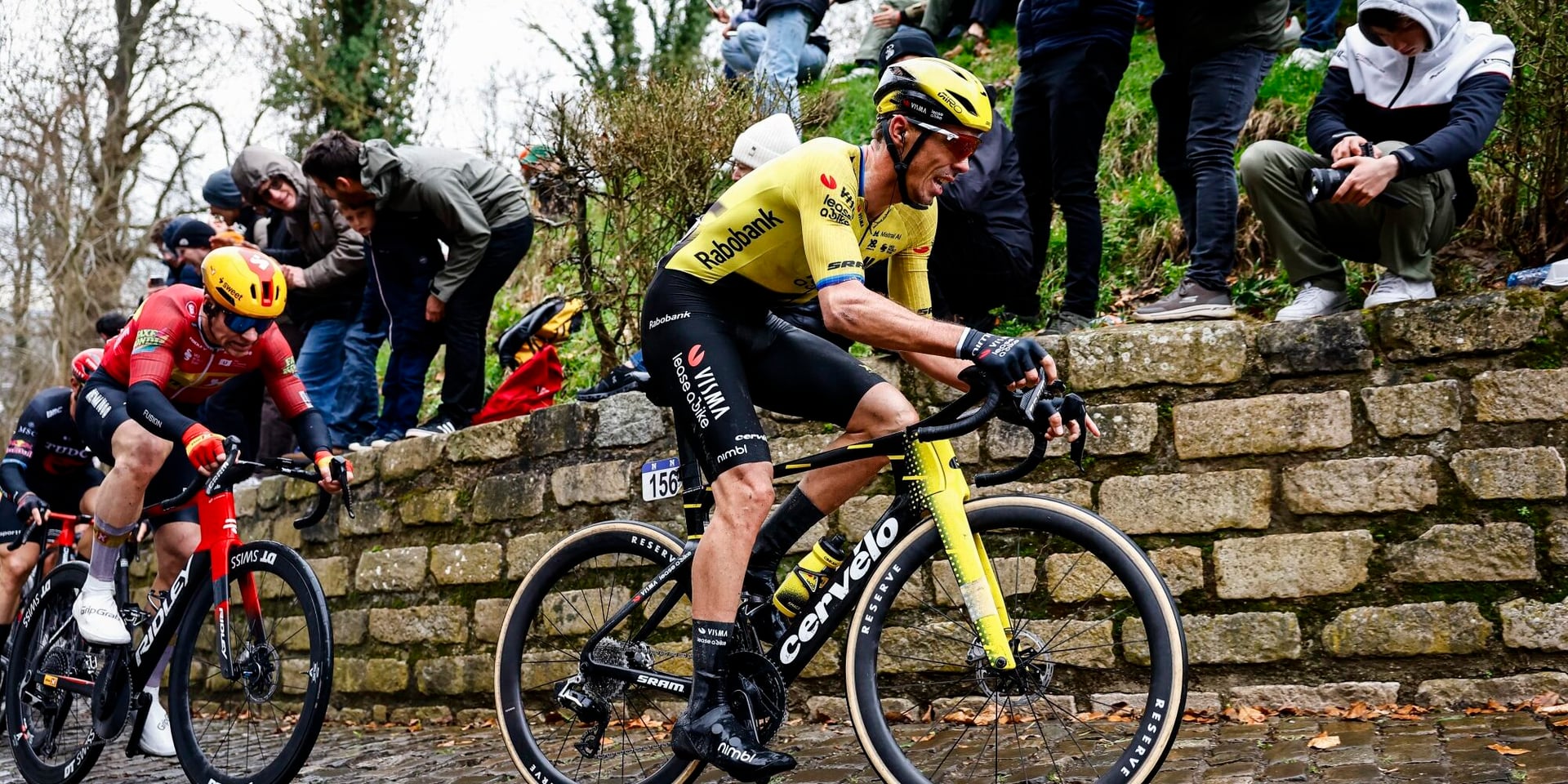 Laporte suffers on the Muur van Geraardsbergen - photo: Fotopersburo Cor Vos
