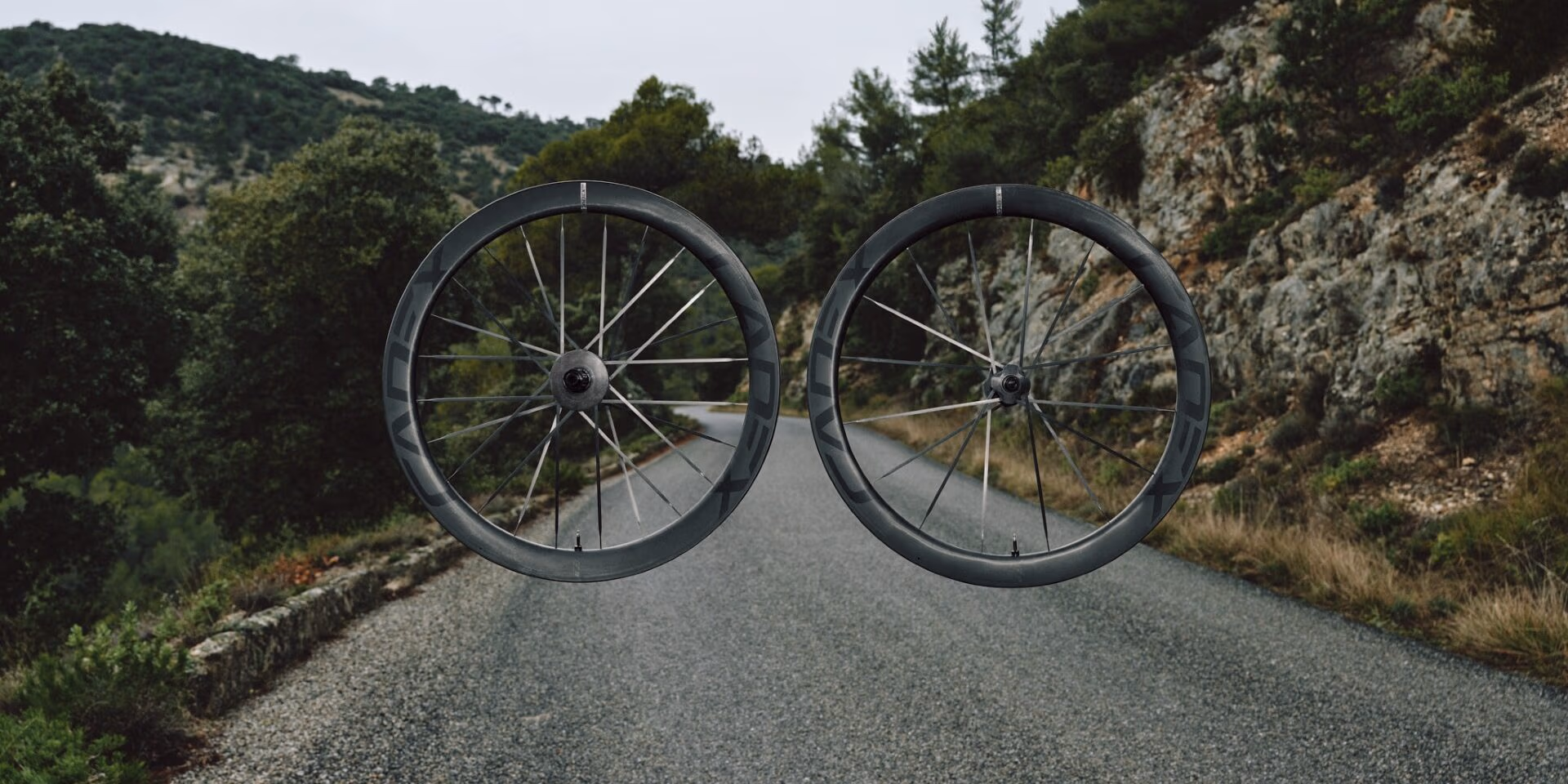 Cadex launches new wheelset with matching aero tires