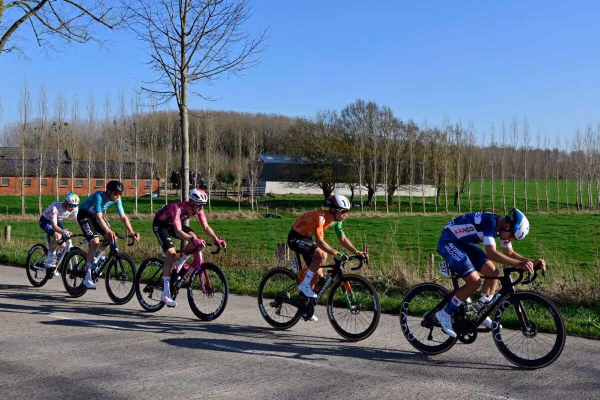The breakaway including Stijn Appel - photo: Fotopersburo Cor Vos