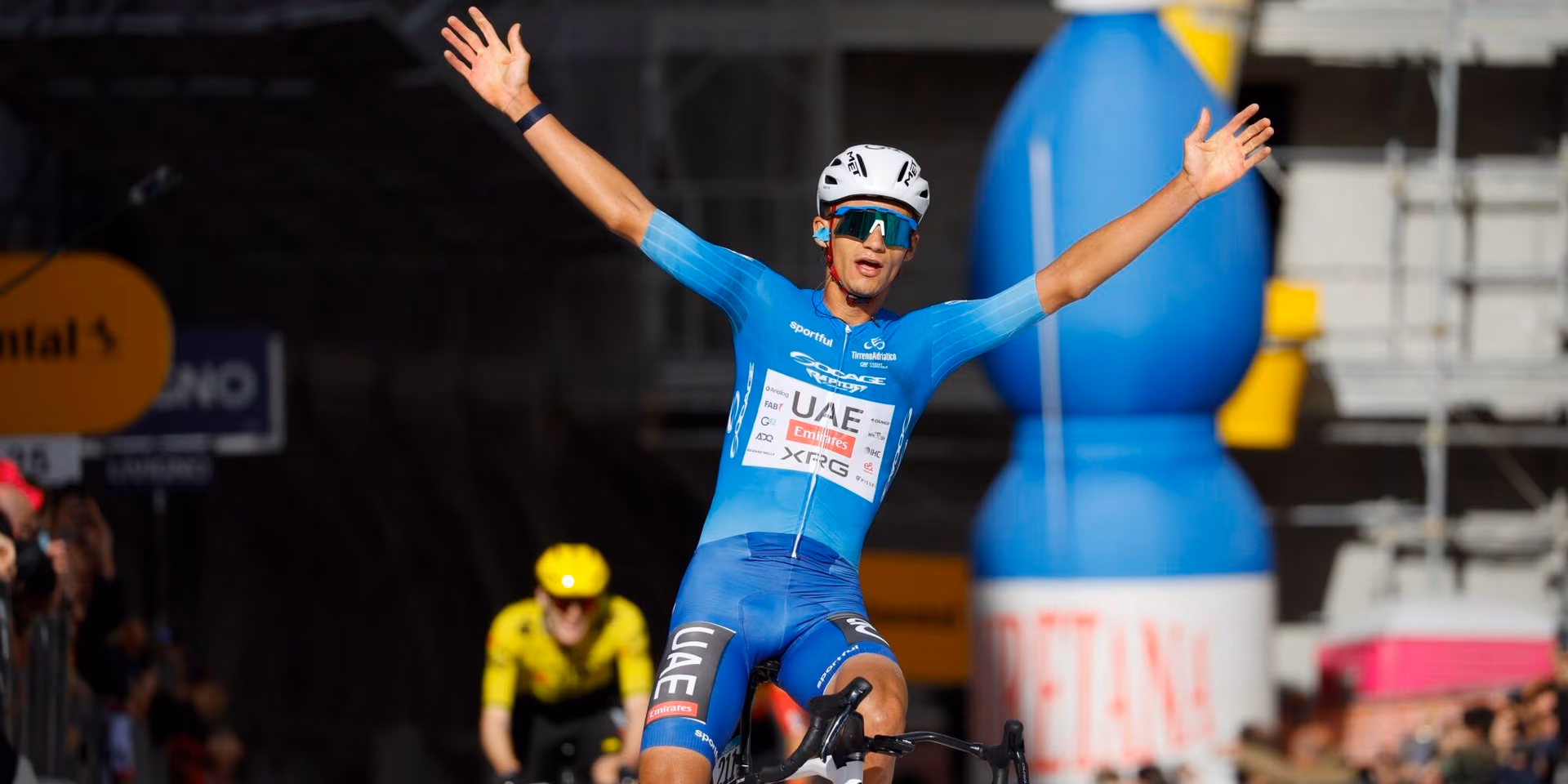 Leader Isaac Del Toro seems to crack, but then strikes hard in the queen stage of Tirreno–Adriatico