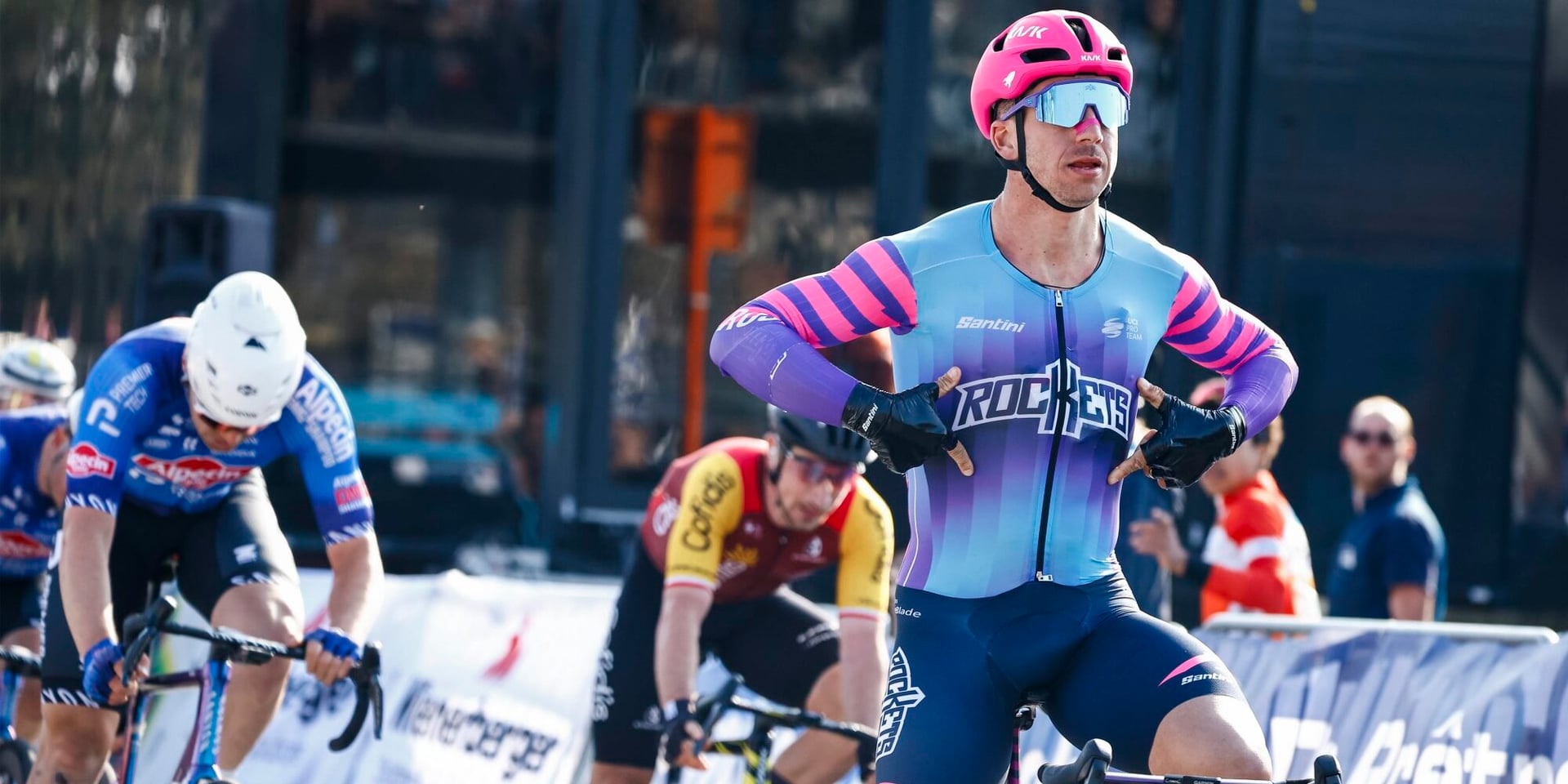 Groenewegen delivers Unibet Rose Rockets first WorldTour win in spectacular Tour of Bruges