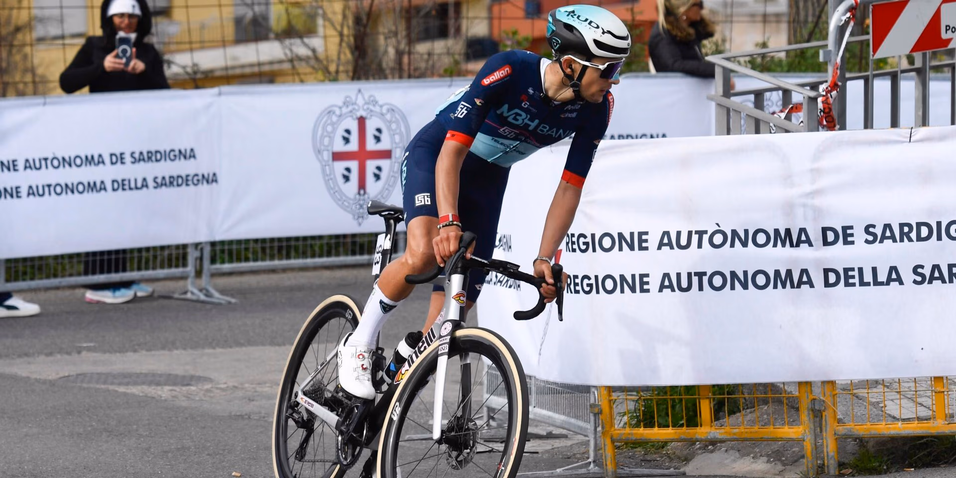 Early breakaway rider and former cyclocross racer Lorenzo Masciarelli wins queen stage in Tour of Hellas 2026