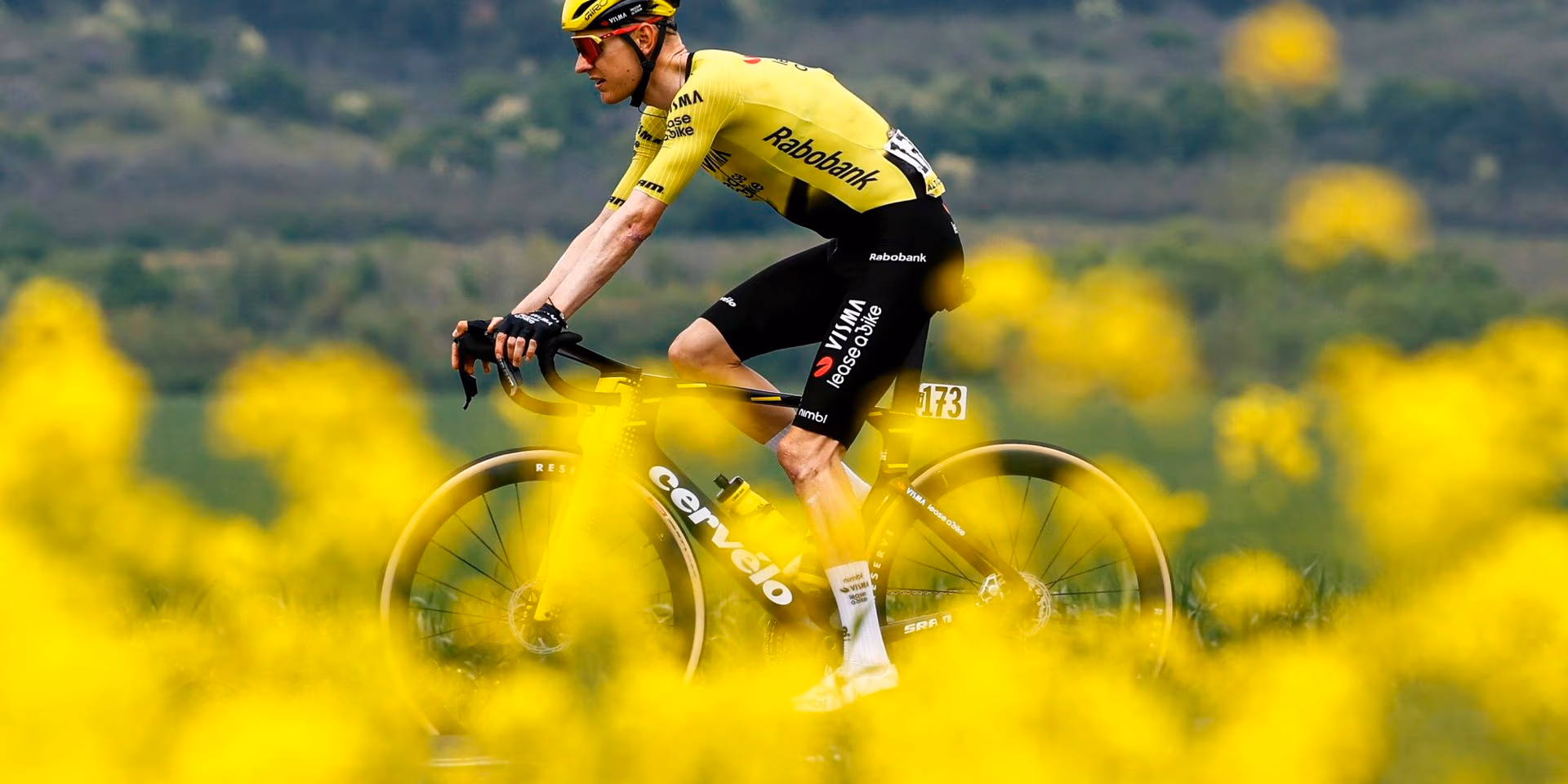 Visma | Lease a Bike sees strong Jonas Vingegaard but mourns heavily damaged Wilco Kelderman