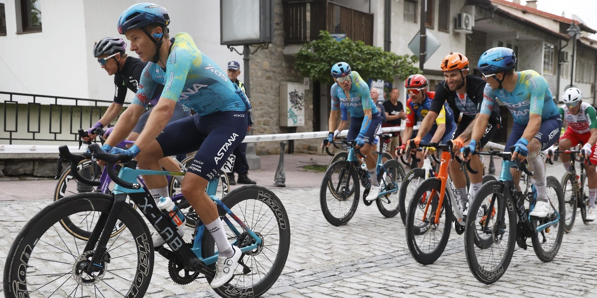 Livyns now has to work extra hard - photo: Fotopersburo Cor Vos