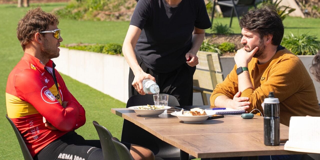 Thor Hushovd in conversation with WielerFlits reporter Youri IJnsen – photo: Ridley