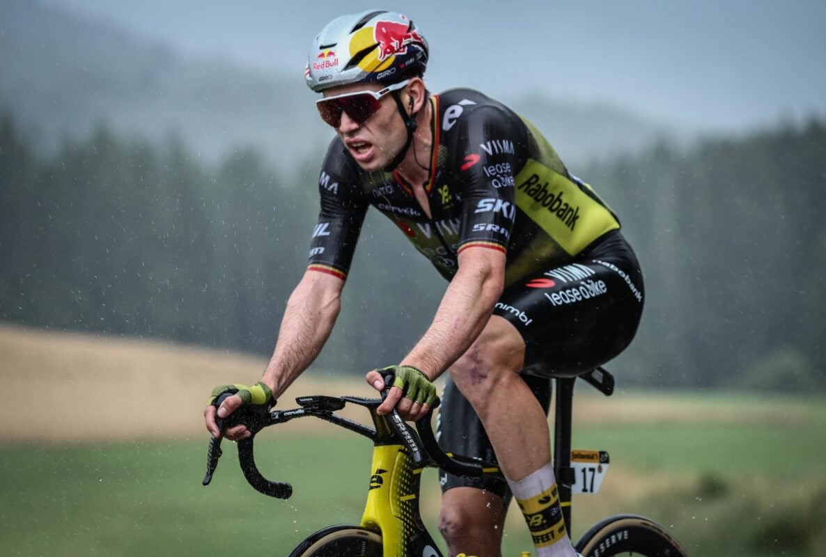 Van Aert counterattacked – photo: Cor Vos