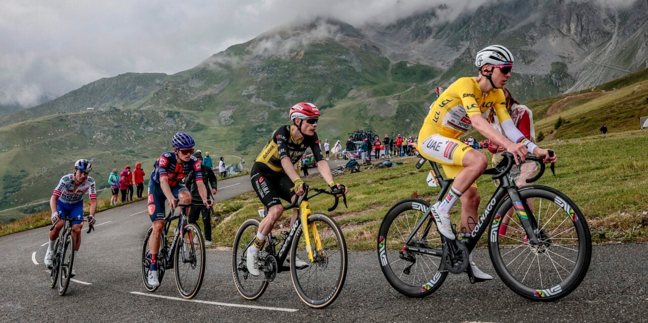 Onley in the wheel tracks of Vingegaard and Pogacar - photo: Cor Vos