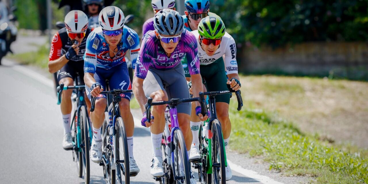 Bouwman at the front of the breakaway group - photo: Cor Vos