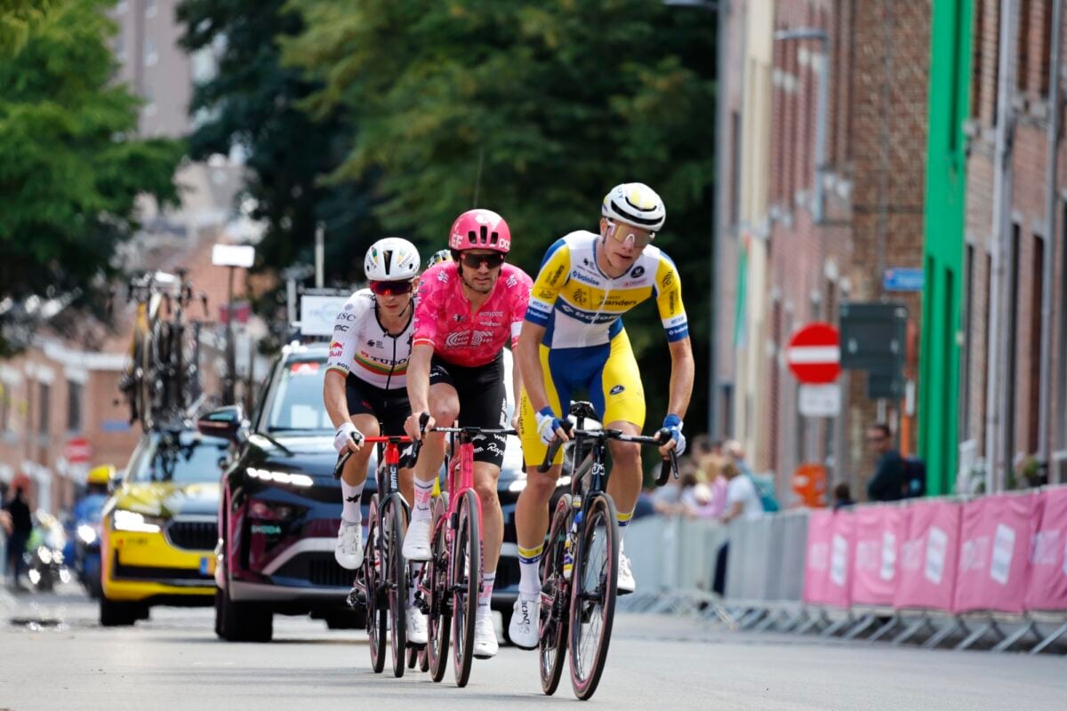 The early breakaway - photo: Cor Vos