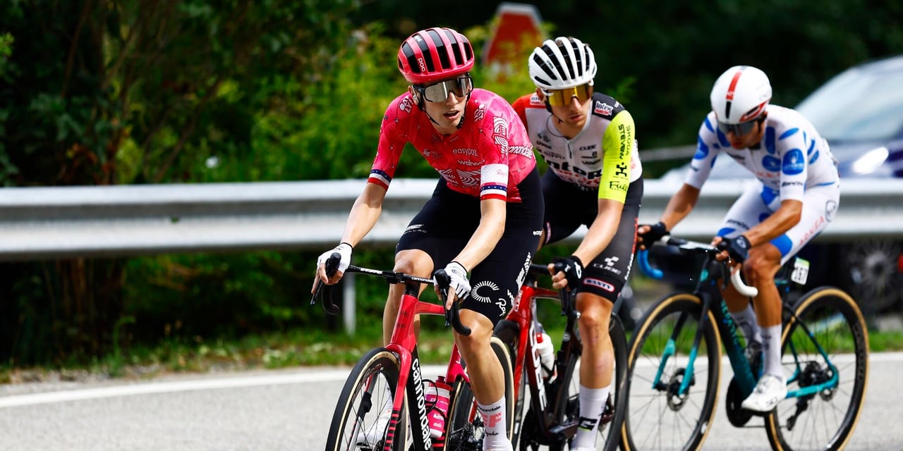 Sean Quinn leads the charge - photo: Cor Vos