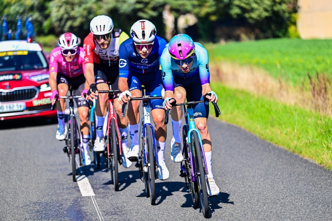 The breakaway with Hartthijs de Vries - photo: Fotopersbureau Cor Vos