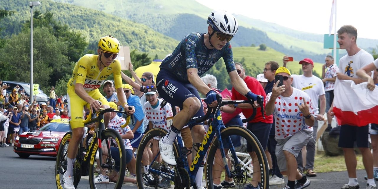 The stage to Le Lioran in 2024 turned into a real spectacle – photo: Fotopersburo Cor Vos