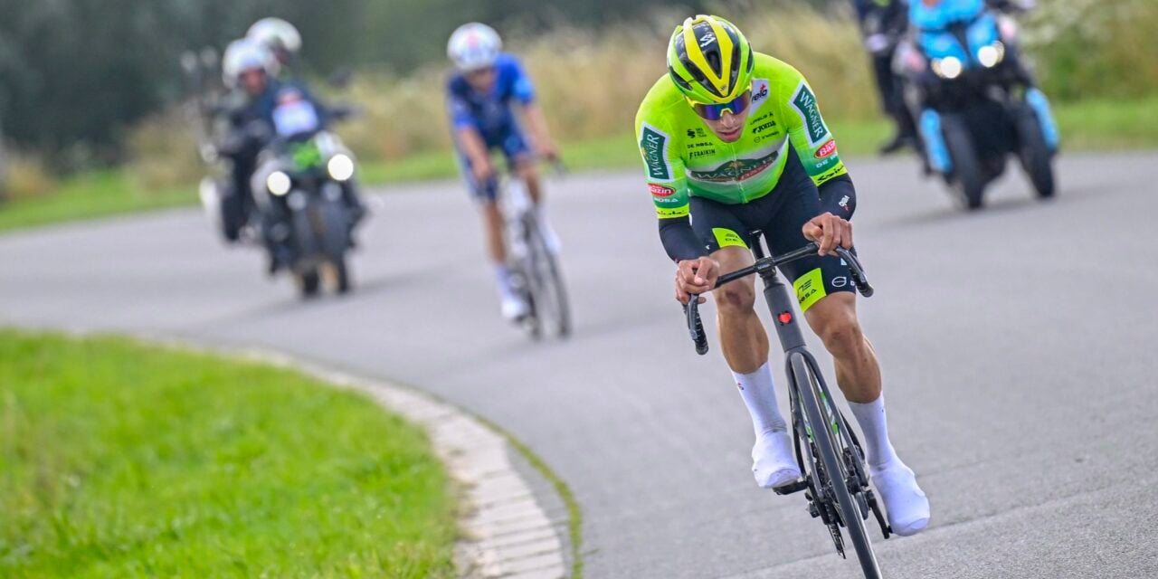 On the attack during the Tour de Wallonie - photo: photo press agency Cor Vos