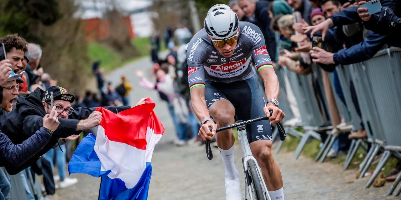 Mathieu van der Poel broke away this year on the Oude Kwaremont – photo: Fotopersburo Cor Vos