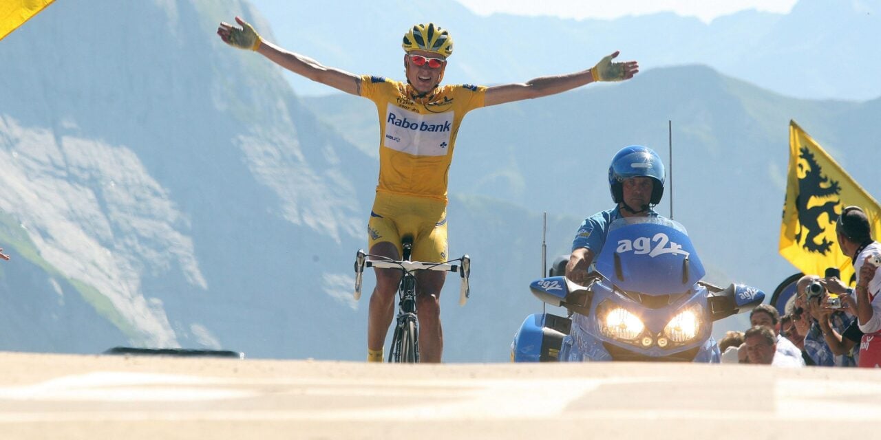 Nothing seemed able to stop Rasmussen from winning the Tour in 2007 – photo: fotopersburo Cor Vos