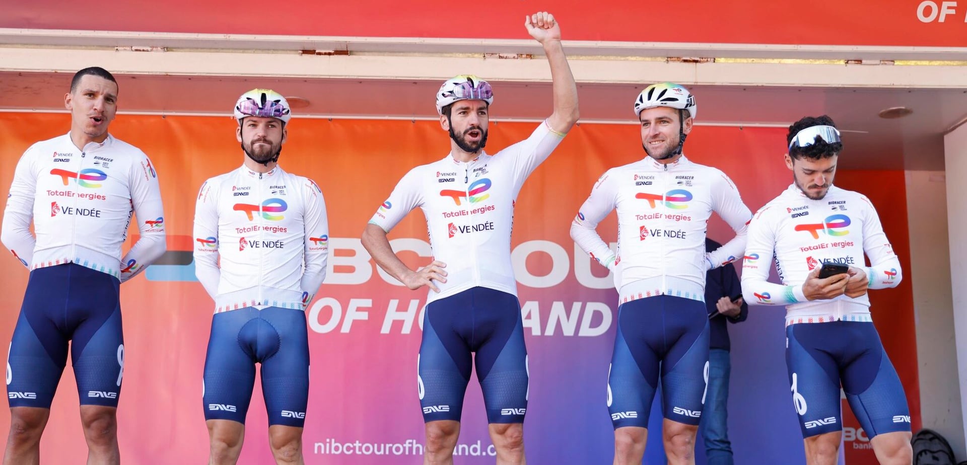 TotalEnergies clarifies: Jean-René Bernaudeau remains manager