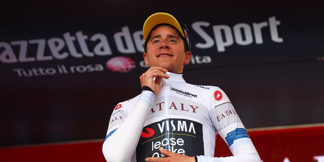 Cian Uijtdebroeks already wore the white jersey at the Giro d'Italia – photo: Fotopersbureau Cor Vos
