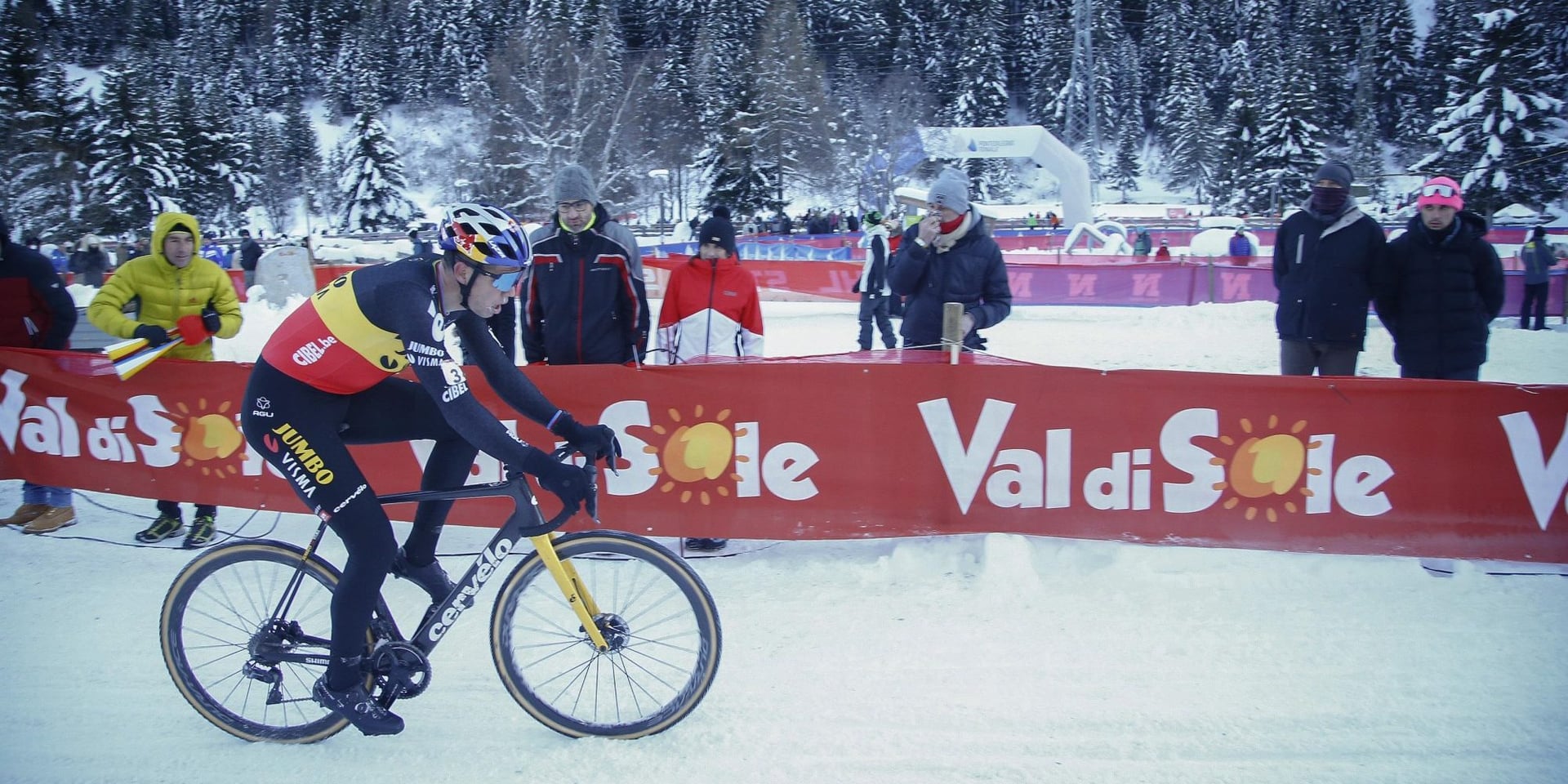 With Van der Poel and Pogacar lobbying, UCI aims to bring cyclocross to Winter Olympics