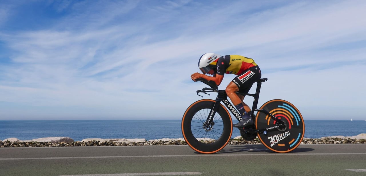Remco Evenepoel contemplates the Giro, does the longer time trial decide it? – photo: Fotopersburo Cor Vos